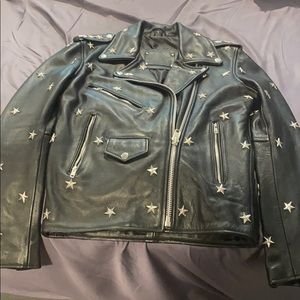 women’s star “UNDERSTATED” never worn, leather!